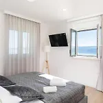 Awesome In Tatil Evi Čelina