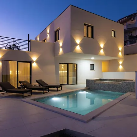Amazing Home In Celina
